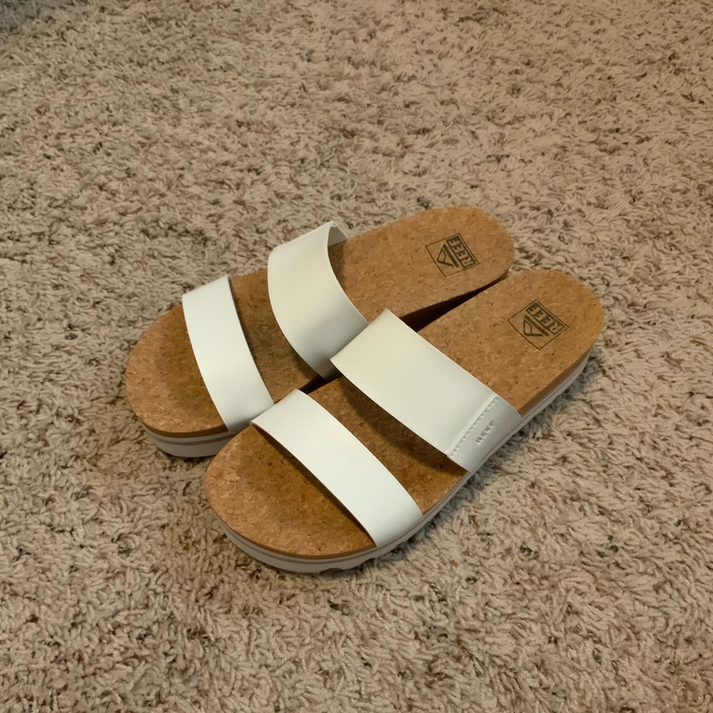 Reef White Leather Slip On Sandals Size 8